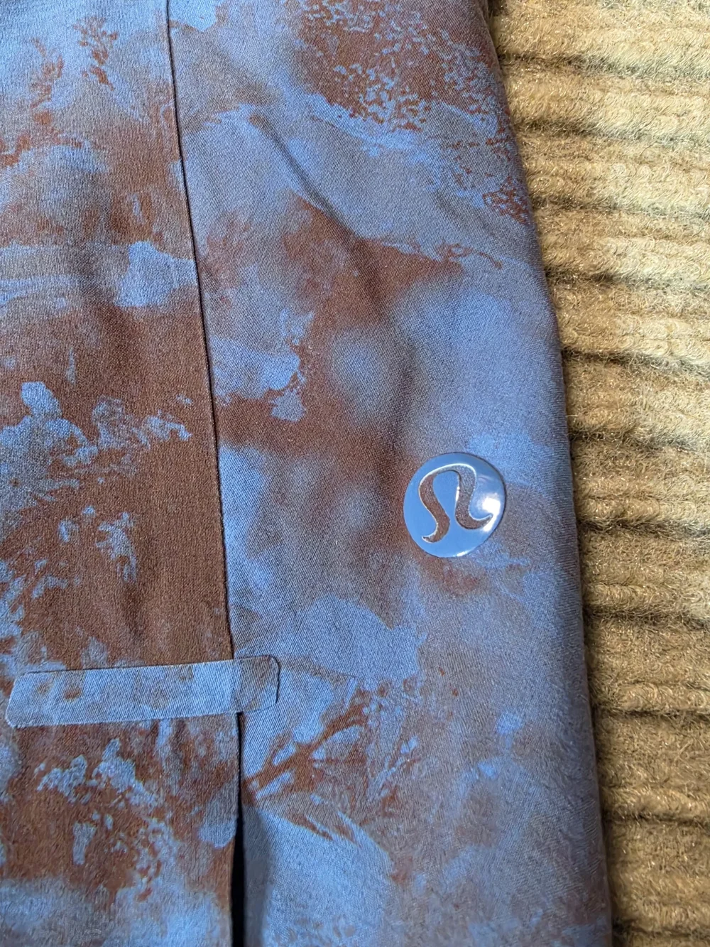 lululemon athletica excellent like